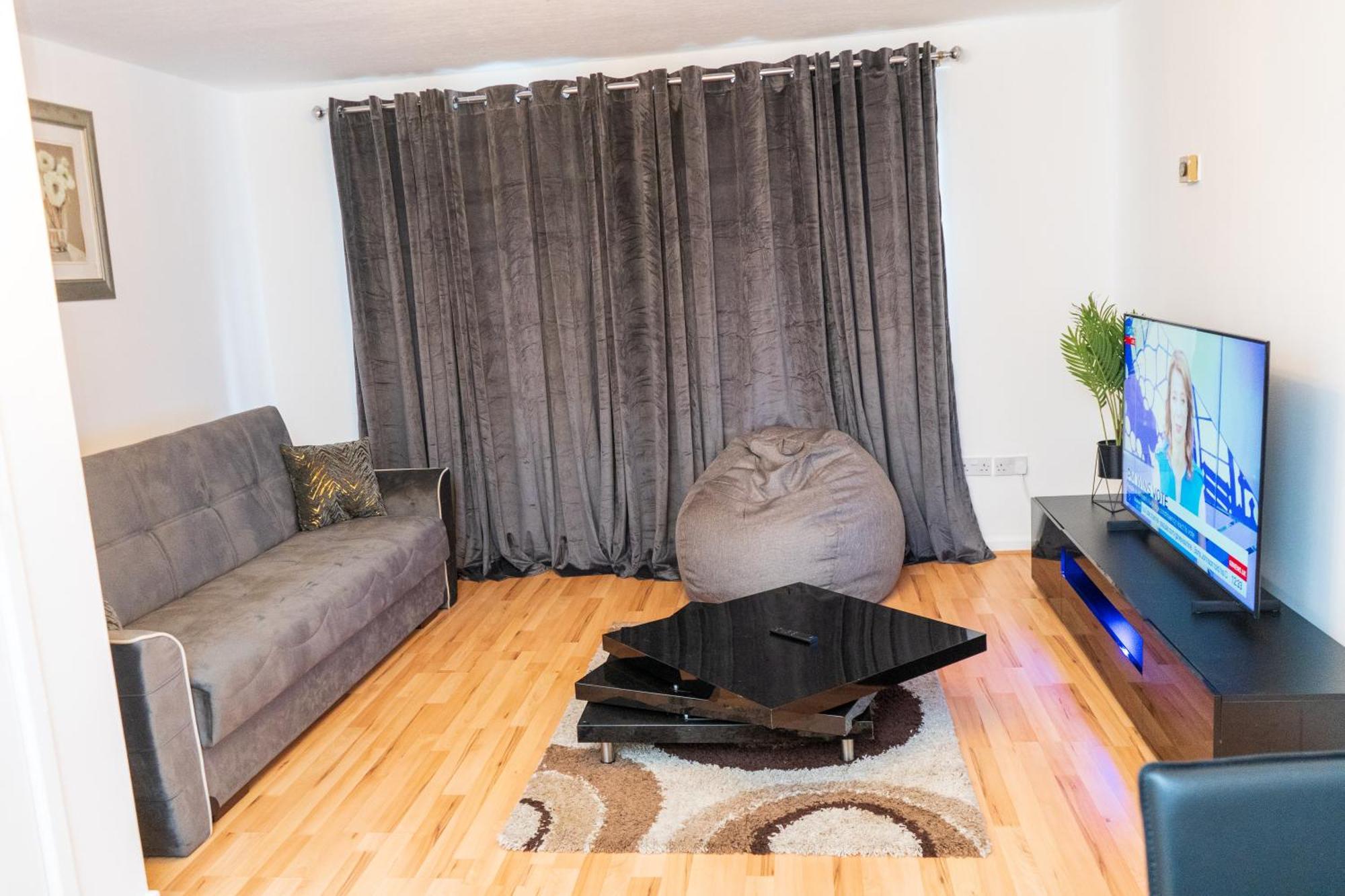 맨체스터 Cosy 2 Bed With Parking Near Piccadilly, Etihad Stadium And Coop Live Sleeps Up To 5 빌라 외부 사진